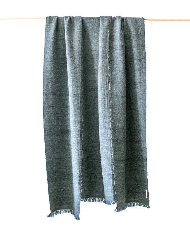 PADRA BLANKET SCARF / THROW